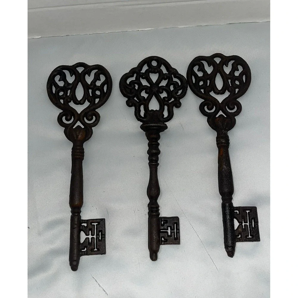 Heavy Cast  Iron Skeleton Key Wall Décor 12 